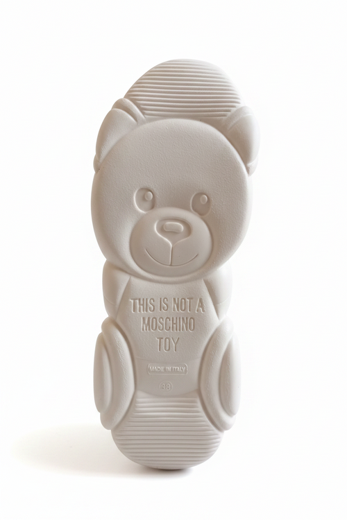 Basket. orso30 pu bianco. MOSCHINO.